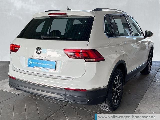 Gebraucht VW Tiguan 150 PS (110 kW) 2023 Weiß SUV