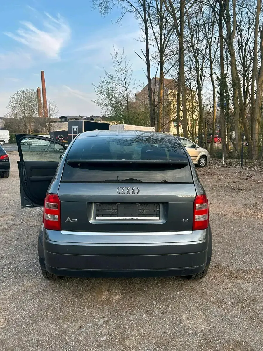 Gebraucht Audi A2 75 PS (55 kW) 2003 Grau Kleinwagen