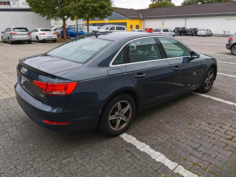 Second-hand Audi A4 150 CP (110 kW) 2017 Gri Berlinǎ