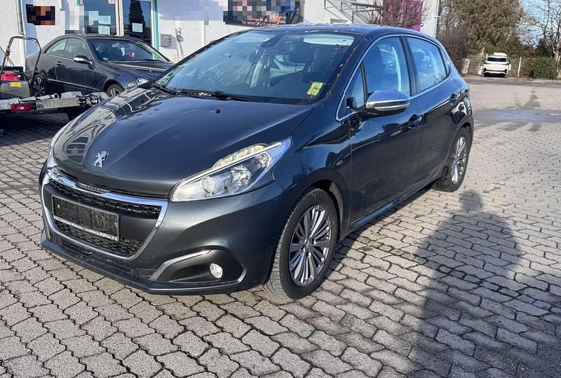 Grau Gebraucht 2016 Peugeot 208 Allure Kleinwagen | 3.300 € (Superpreis) - Bild 1/4