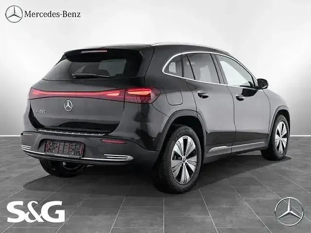 Używany Mercedes EQA250 Advanced 139 kW (190 KM) 2025 Czarny SUV