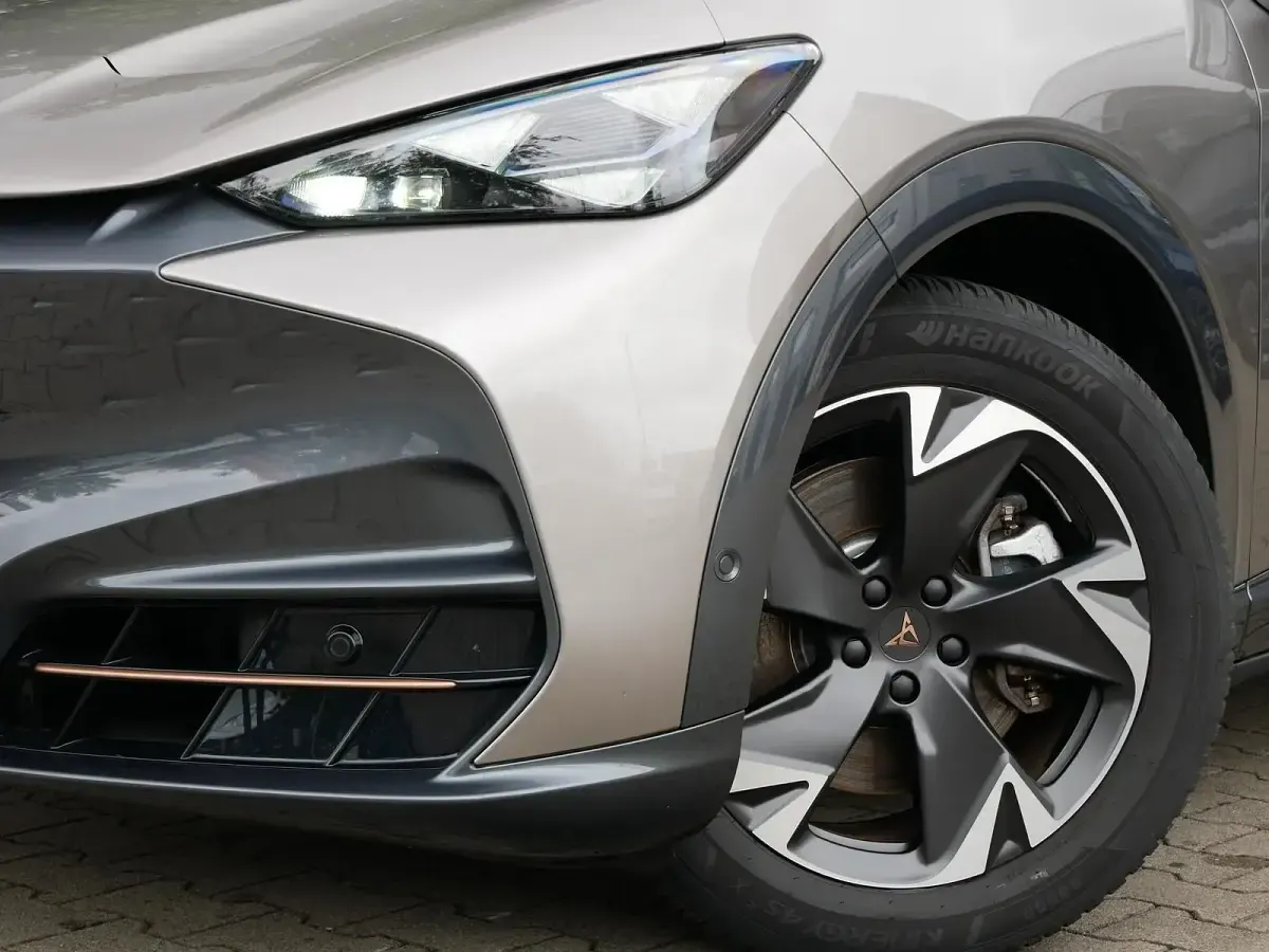 Gebraucht Cupra Tavascan 210 kW (286 PS) 2025 Atacama dessert SUV