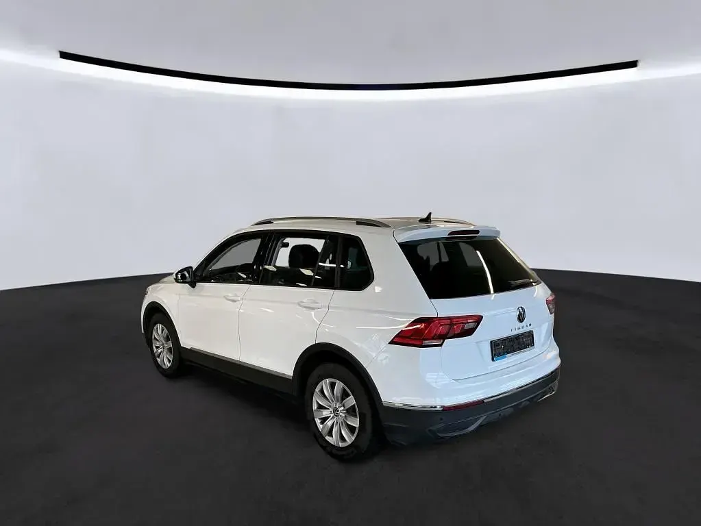 Gebraucht VW Tiguan Active 150 PS (110 kW) 2022 Weiß SUV