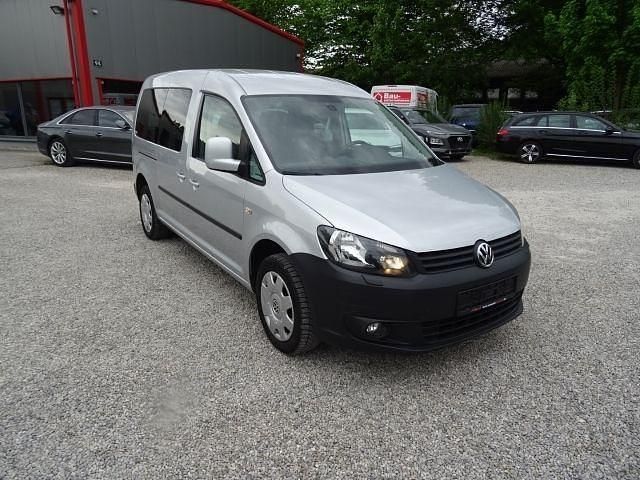 Gebraucht VW Caddy Maxi Trendline 109 PS (80 kW) 2014 Reflexsilber metallic Van / Kleinbus