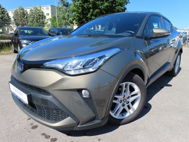Grün Gebraucht 2022 Toyota C-HR SUV | 16.303 € (Superpreis) - Bild 1/4