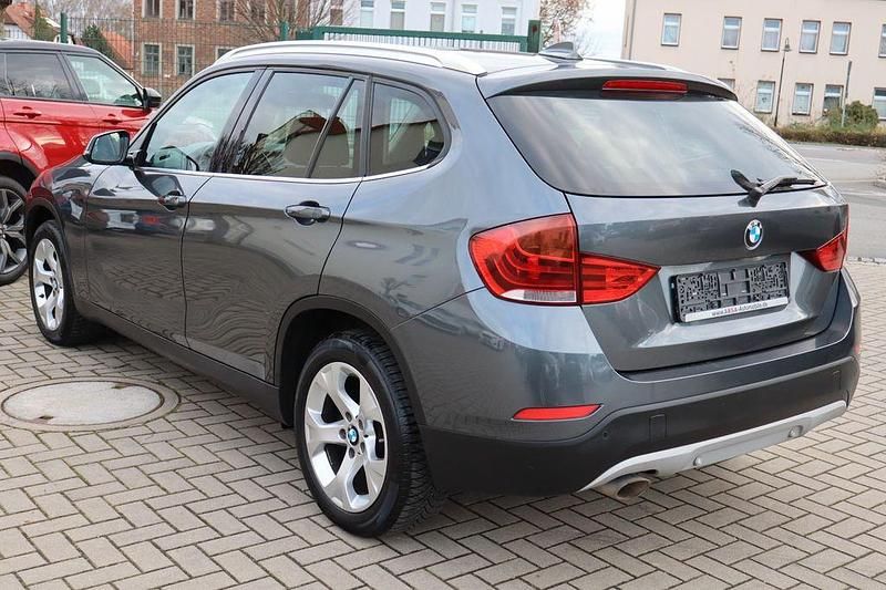 Gebraucht BMW X1 116 PS (85 kW) 2015 Grau SUV