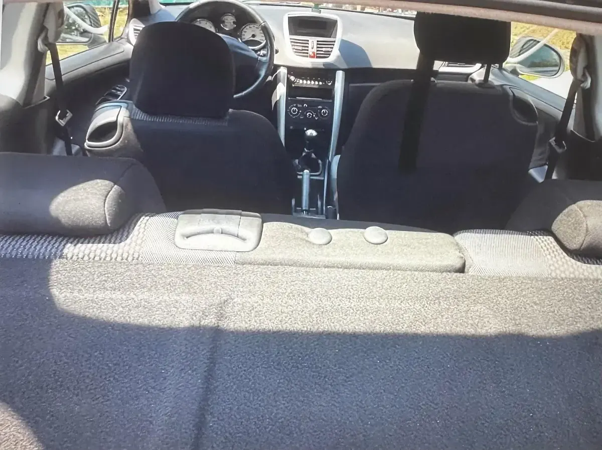 Gebraucht Peugeot 207 74 PS (54 kW) 2011 Kleinwagen
