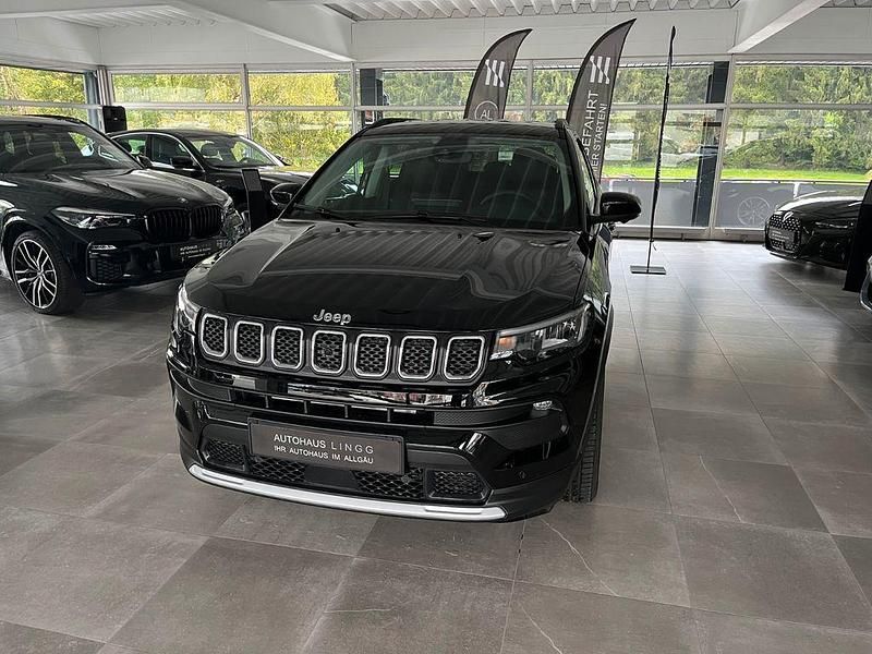 Gebraucht Jeep Compass Limited 131 PS (96 kW) 2022 Schwarz SUV