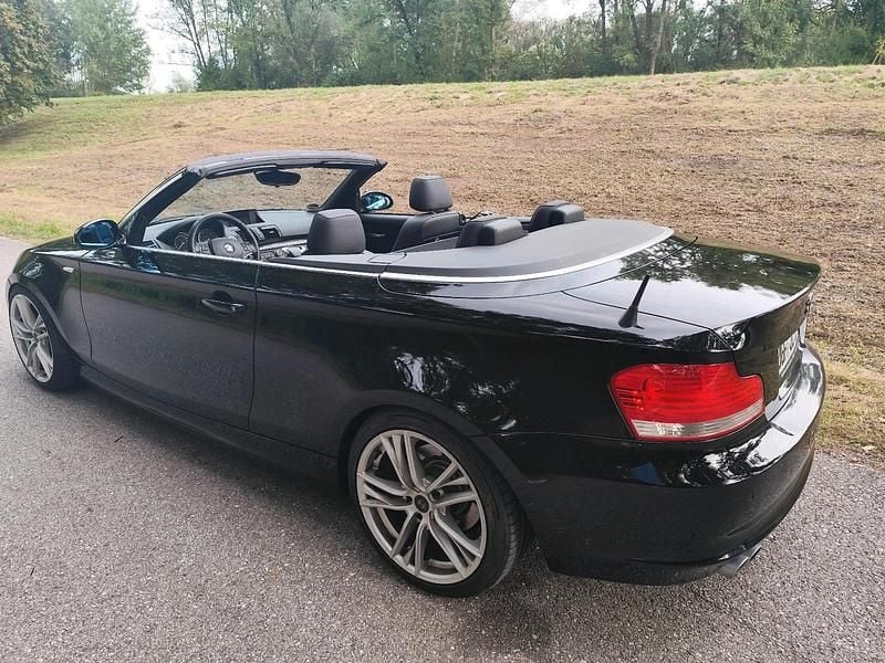 Gebraucht BMW 125 Cabriolet 218 PS (160 kW) 2008 Schwarz Cabrio