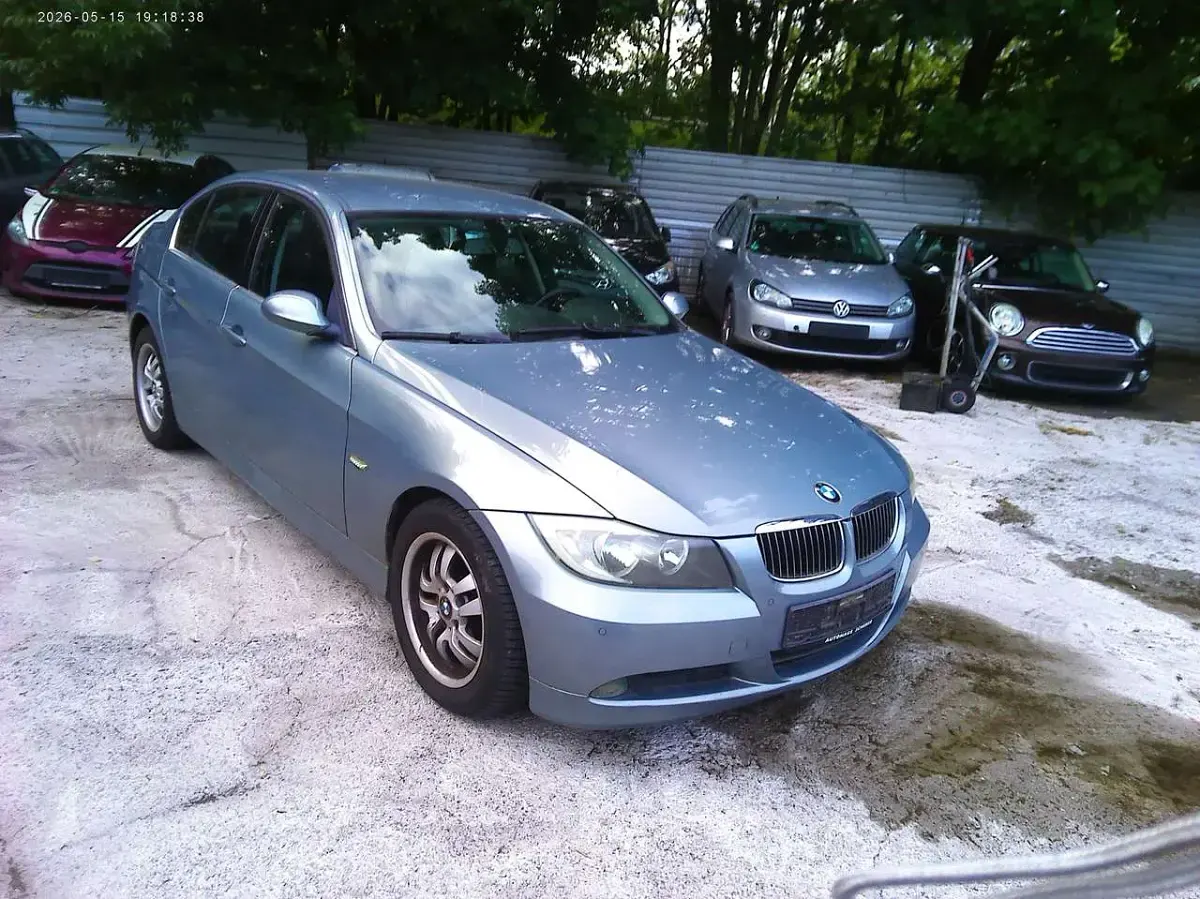 Gebraucht BMW 325 218 PS (160 kW) 2005 Grau Limousine