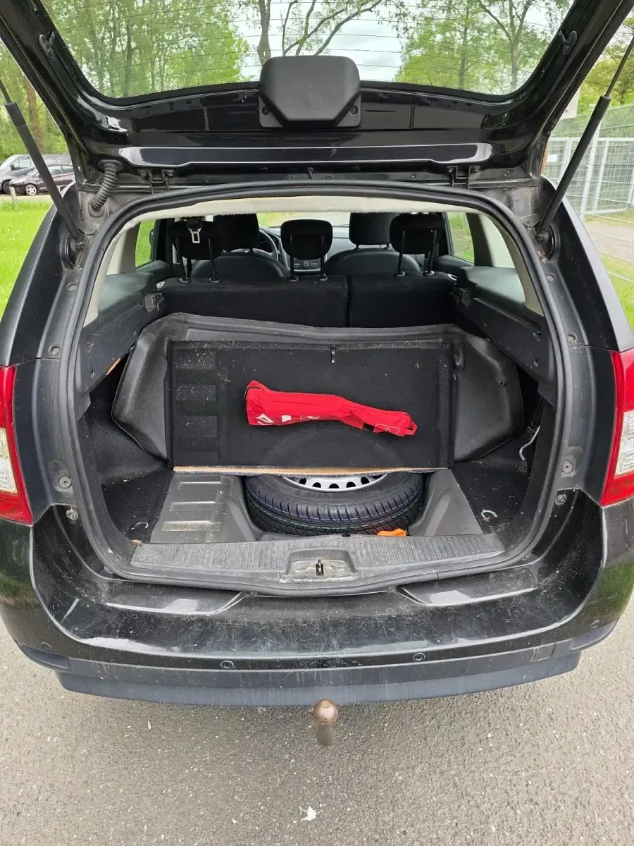 Używany Dacia Duster 90 KM (66 kW) 2016 Czarny SUV