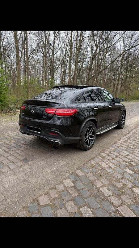 Schwarz Gebraucht 2017 Mercedes GLE43 AMG AMG Coupé | 39.000 € (Etwas zu teuer) - Bild 1/4