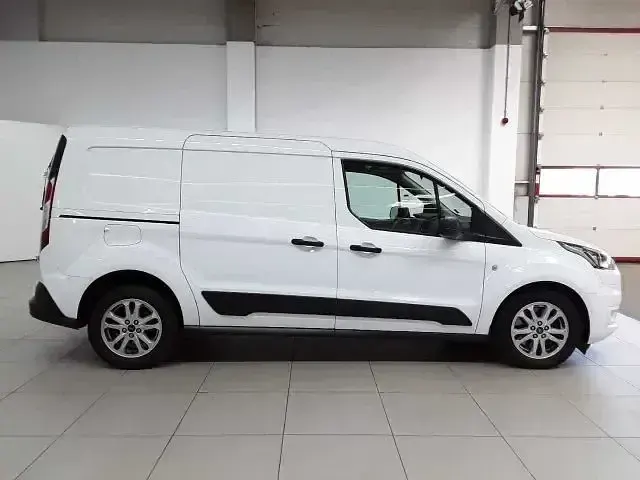 Używany Ford Transit Connect Trend 101 KM (74 kW) 2023 Biały Minivan