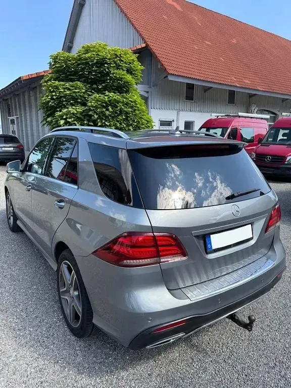 Gebraucht Mercedes GLE350 AMG line 258 PS (189 kW) 2016 Silber SUV