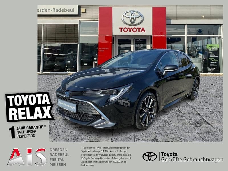 Black mica / ink Gebraucht 2022 Toyota Corolla Lounge Limousine | 22.950 € (Fairer Preis) - Bild 1/3