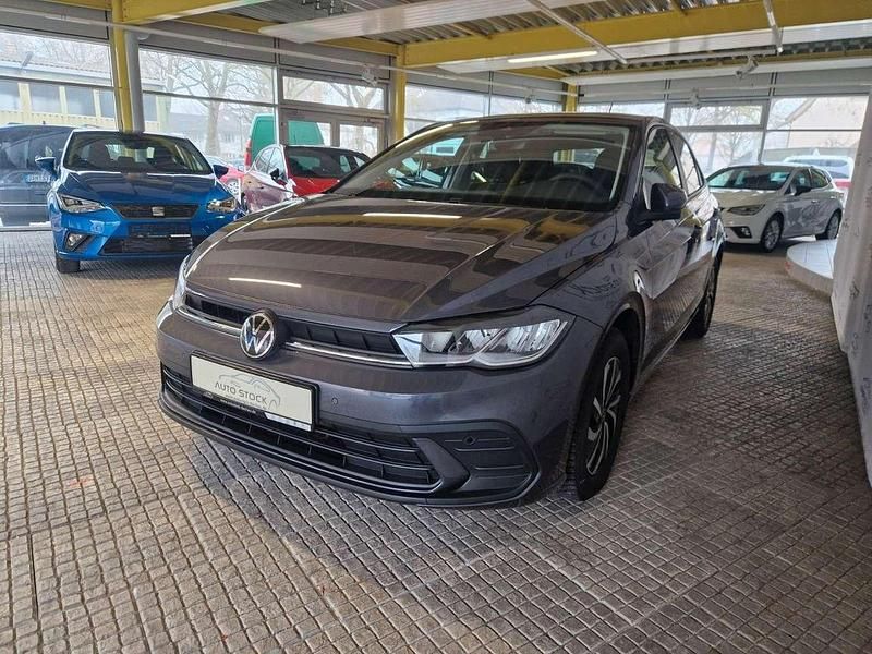 Gebraucht VW Polo 80 PS (58 kW) 2022 Rauchgrau metallic Kleinwagen
