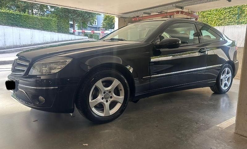 Gebraucht Mercedes CLC200 122 PS (89 kW) 2009 Schwarz Kleinwagen