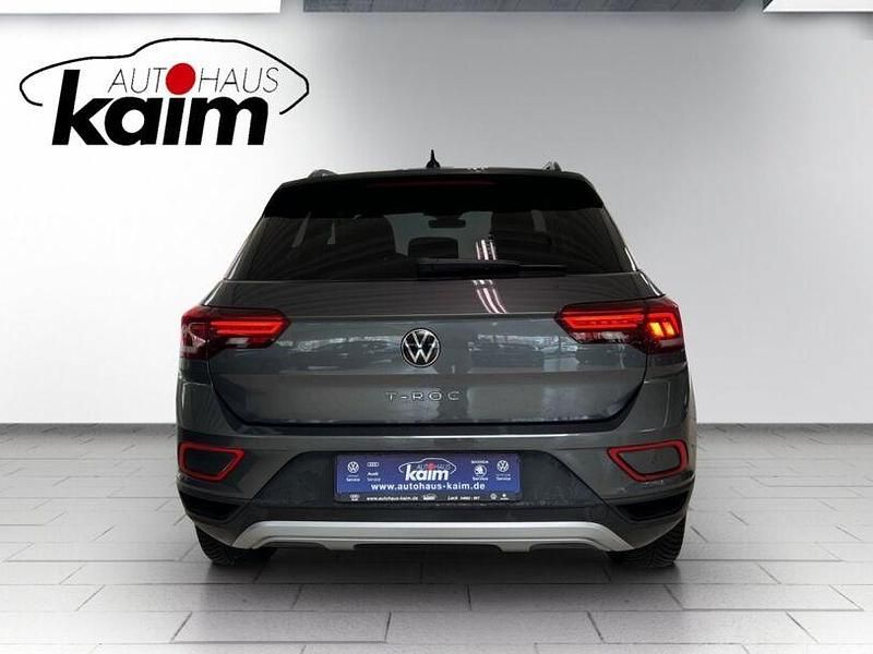 Gebraucht VW T-Roc Move 150 PS (110 kW) 2023 Indiumgrau metallic (metallic) SUV