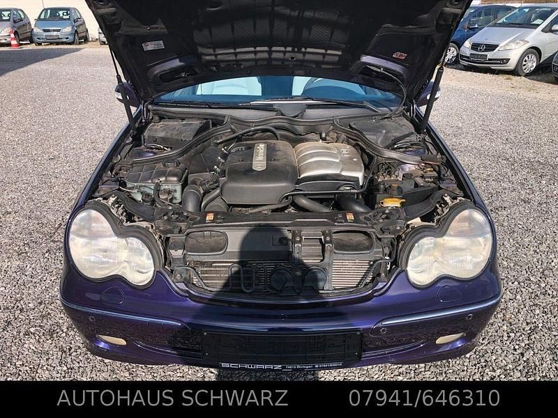 Gebraucht Mercedes C220 Avantgarde 143 PS (105 kW) 2001 Violet Kombi