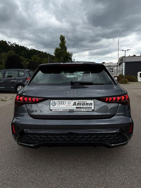 Gebraucht Audi A3 S-Line 150 PS (110 kW) 2025 Grau Limousine