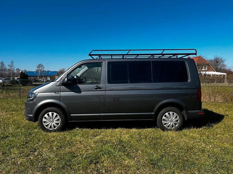 Gebraucht VW T6 2017 Grau Van