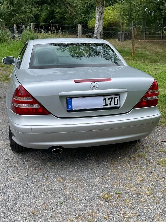 Gebraucht Mercedes SLK200 163 PS (119 kW) 2000 Silber Cabrio