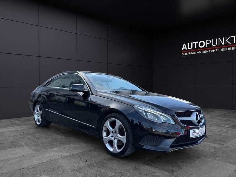 Gebraucht Mercedes E200 184 PS (135 kW) 2015 Schwarz Coupé