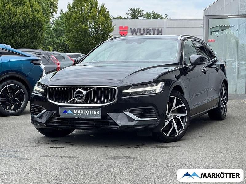 Schwarz Gebraucht 2022 Volvo V60 Core Kombi | 29.180 € (Fairer Preis) - Bild 1/4