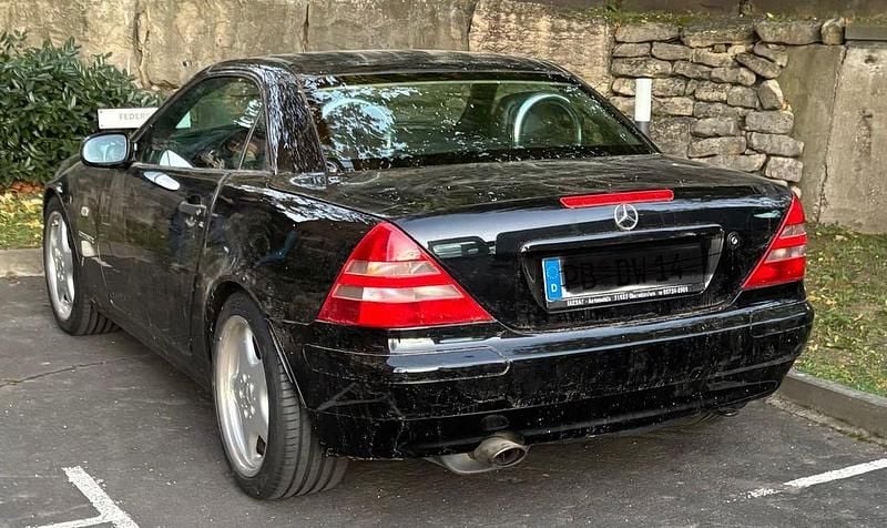 Gebraucht Mercedes SLK230 193 PS (141 kW) 1997 Schwarz Cabrio