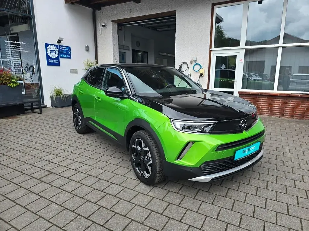 Gebraucht Opel Mokka-e Ultimate 100 kW (136 PS) 2022 Grün SUV
