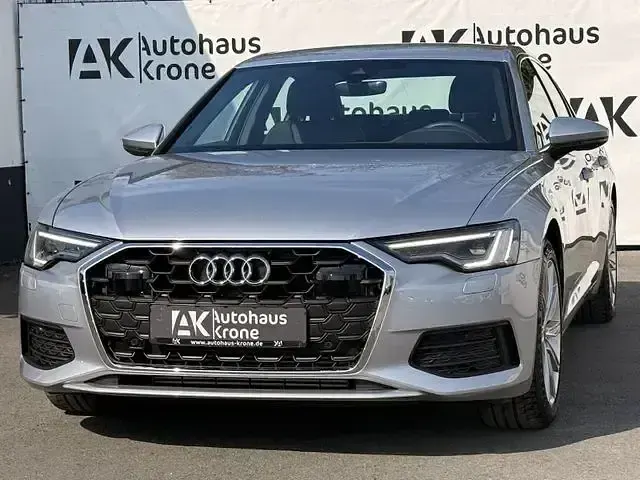 Używany Audi A6 S-Line 265 KM (194 kW) 2024 Srebrny Sedan/Limuzyna