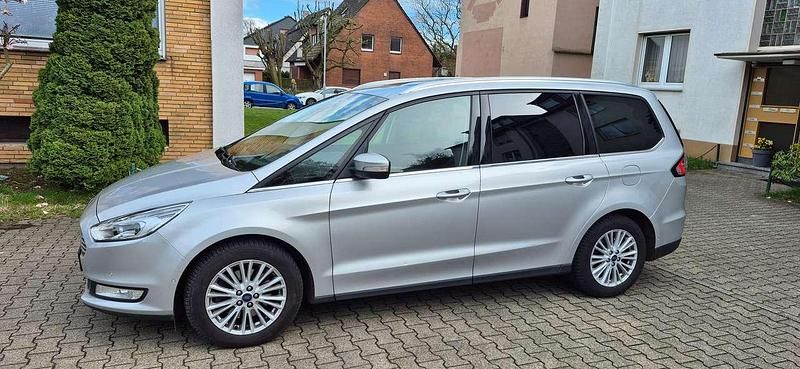 Gebraucht Ford Galaxy Titanium 209 PS (153 kW) 2018 Silber Van / Kleinbus