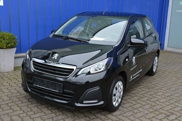 Schwarz metallic Gebraucht 2016 Peugeot 108 Active Kleinwagen | 9.250 € - Bild 1/4