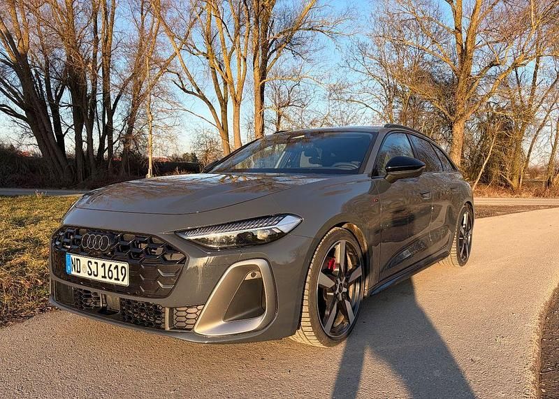 Gebraucht Audi A5 Edition .1 204 PS (150 kW) 2024 Grau Kombi