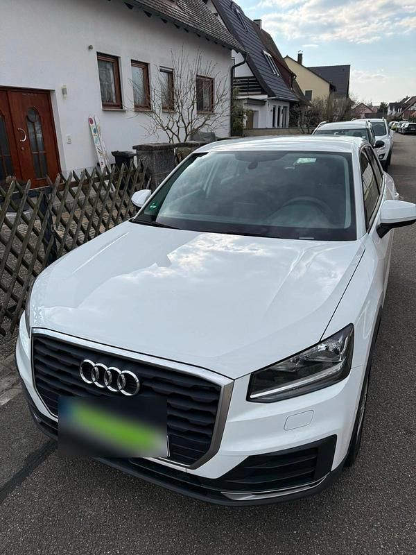 Gebraucht Audi Q2 85 PS (62 kW) 2017 Weiß SUV