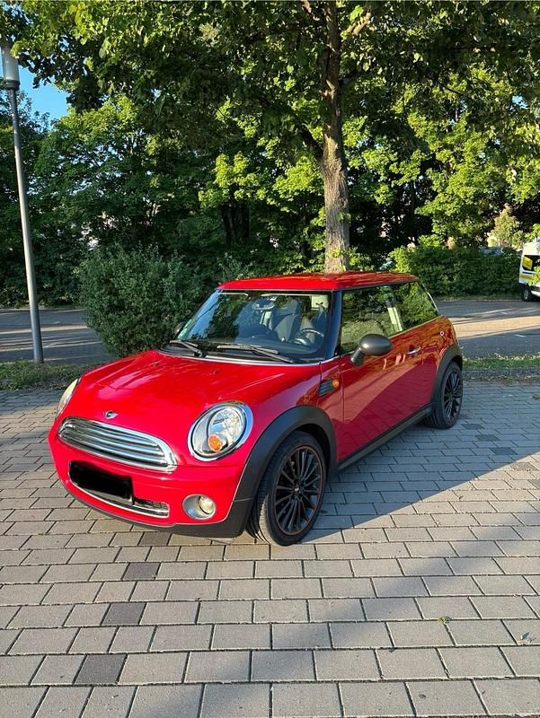 Rot Gebraucht 2009 Mini ONE Kleinwagen | 2.800 € (Guter Preis) - Bild 1/4