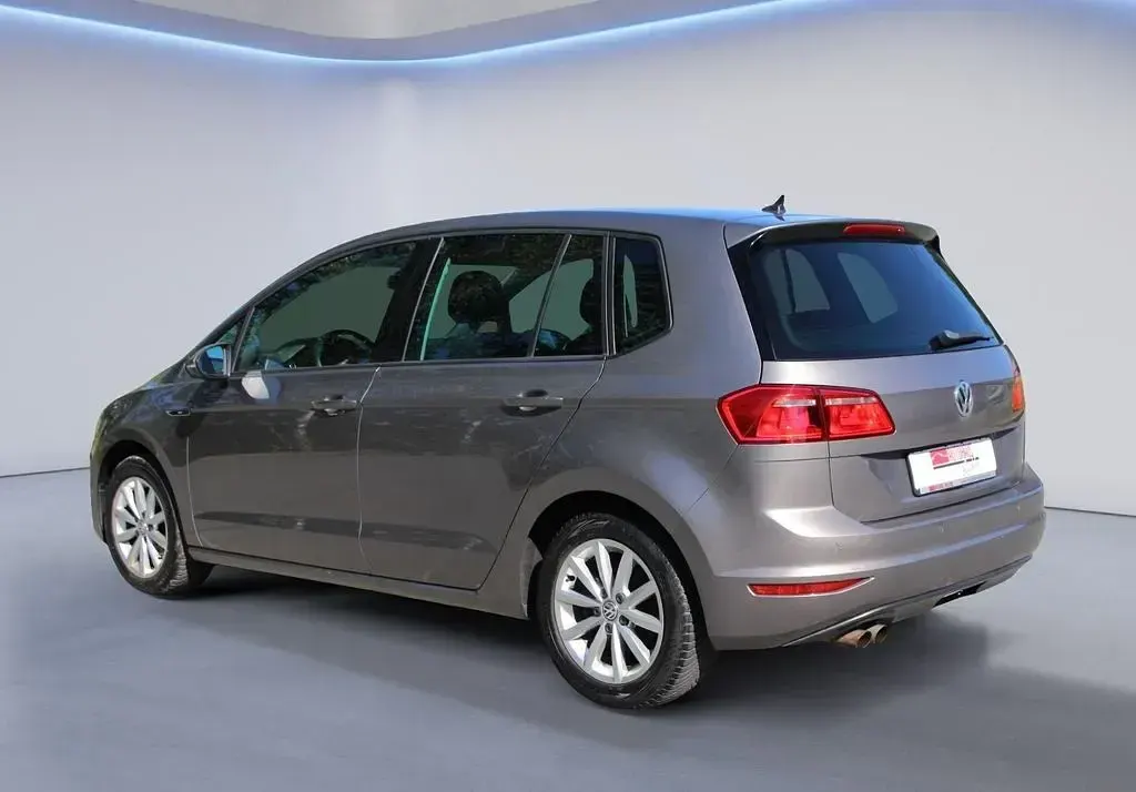 Gebraucht VW Golf VII LOUNGE 125 PS (91 kW) 2015 Grau Kleinwagen