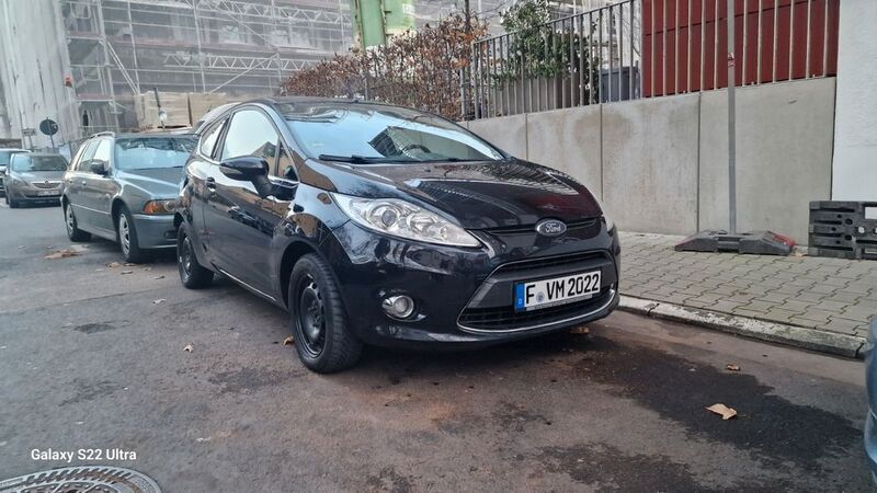 Schwarz Gebraucht 2010 Ford Fiesta Titanium Kleinwagen | 1.650 € (Guter Preis) - Bild 1/4