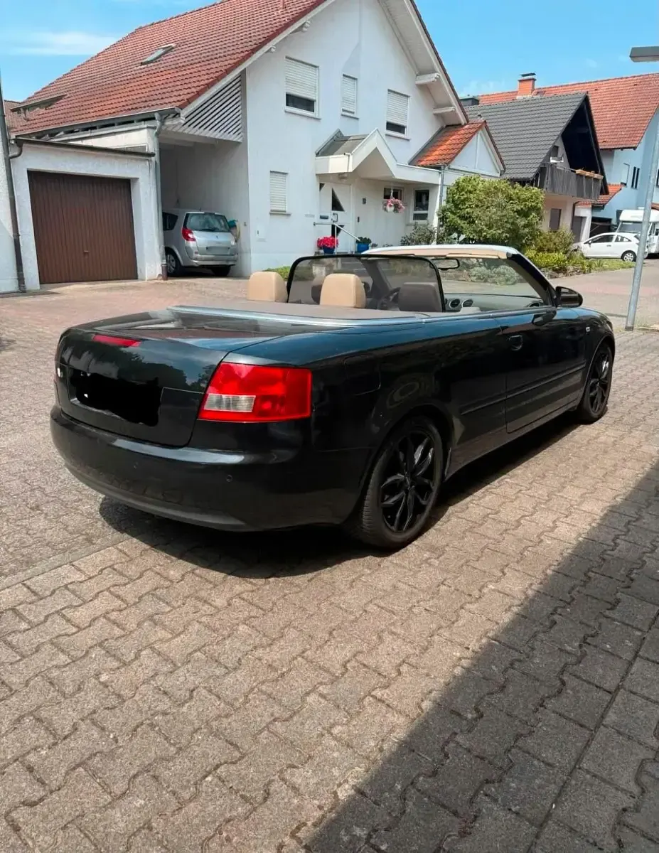 Gebraucht Audi A4 Cabriolet 163 PS (119 kW) 2004 Schwarz Cabrio