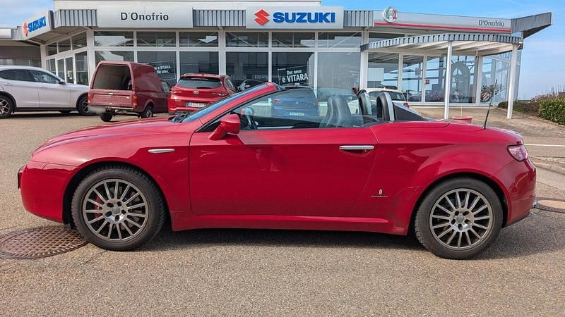 Gebraucht Alfa Romeo Spider 185 PS (136 kW) 2009 Rot Cabrio