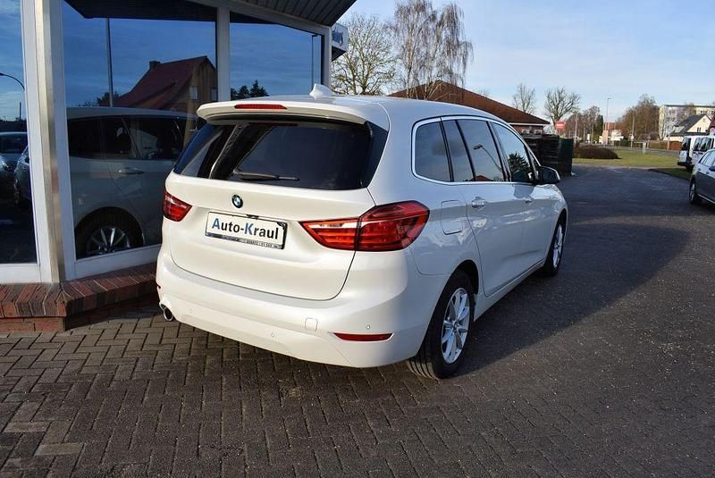 Gebraucht BMW 216 Gran Tourer Advantage 116 PS (85 kW) 2020 Mineralgrau metallic Van / Kleinbus