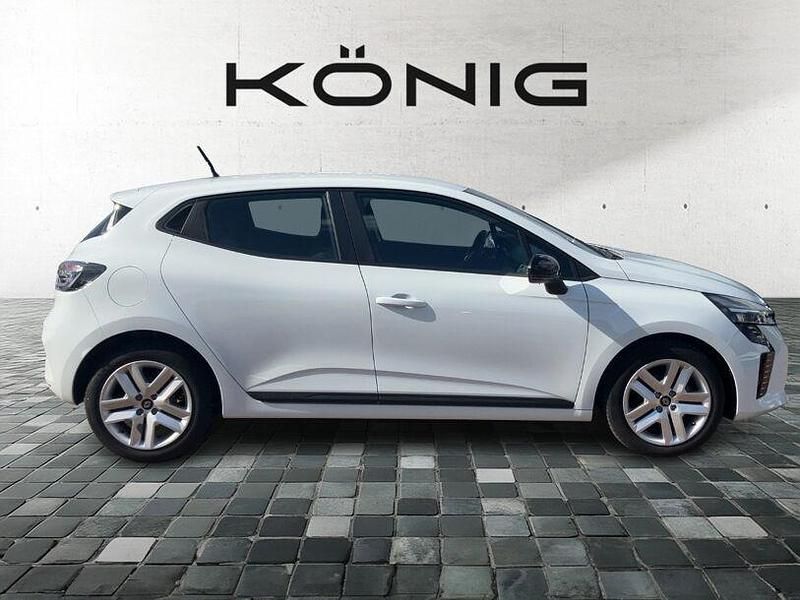 Gebraucht Renault Clio V Evolution 67 PS (49 kW) 2023 Weiß Limousine