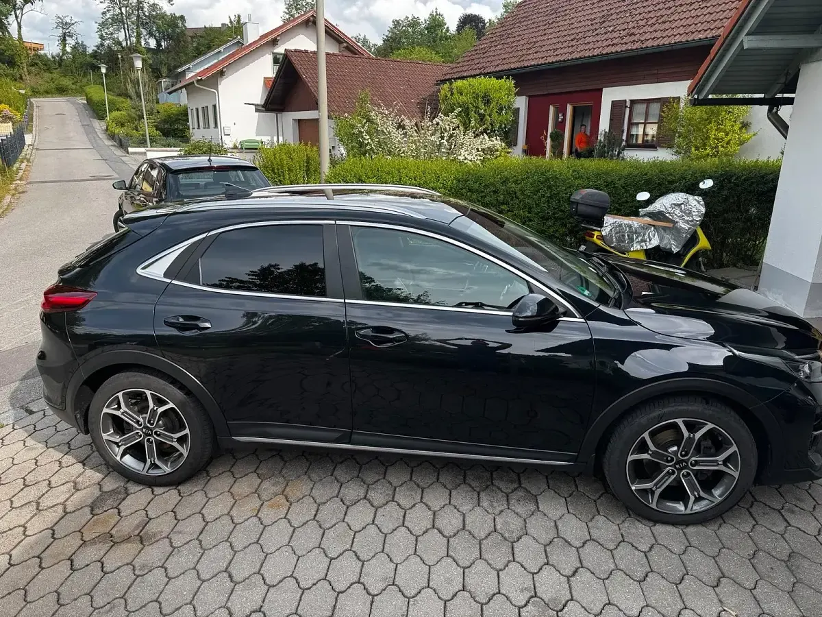 Używany Kia XCeed 140 KM (102 kW) 2020 Czarny SUV