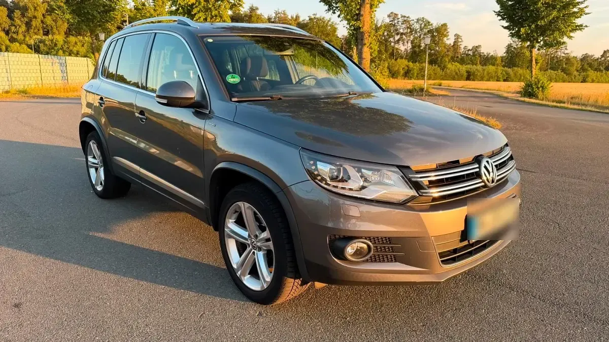 Gebraucht VW Tiguan 140 PS (102 kW) 2015 Grau SUV