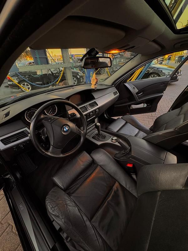 Gebraucht BMW 525 2004 Schwarz Limousine