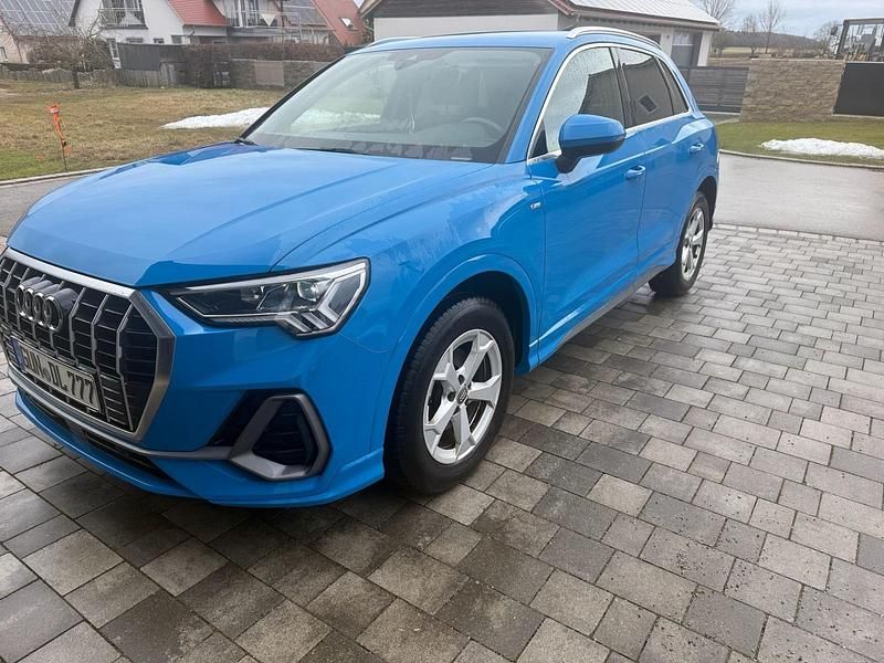 Gebraucht Audi Q3 S-Line 2018 Blau SUV