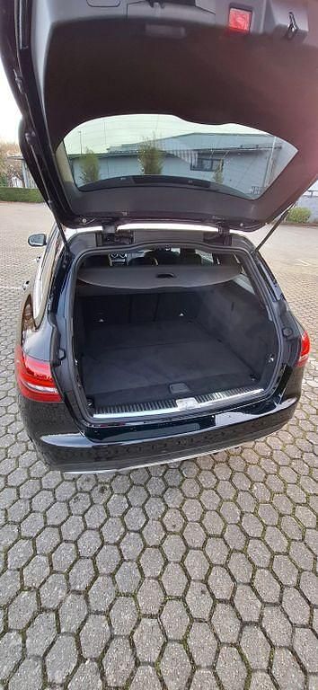 Gebraucht Mercedes C200 AMG line 160 PS (117 kW) 2020 Schwarz Kombi