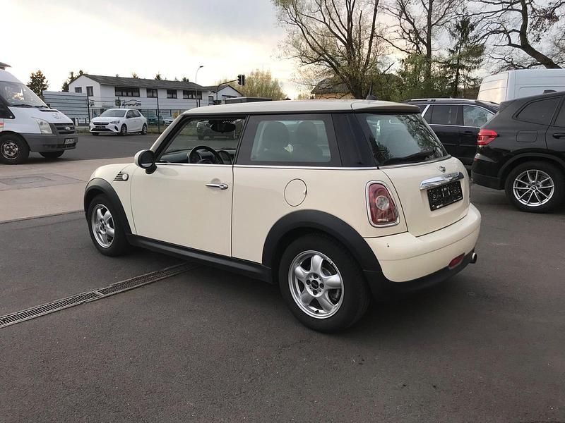 Second-hand Mini ONE 75 CP (55 kW) 2009 Bej Hatchback