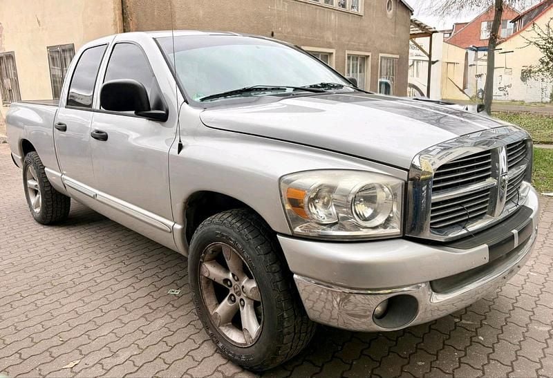 Gebraucht Dodge Magnum 239 PS (175 kW) 2007 Silber SUV