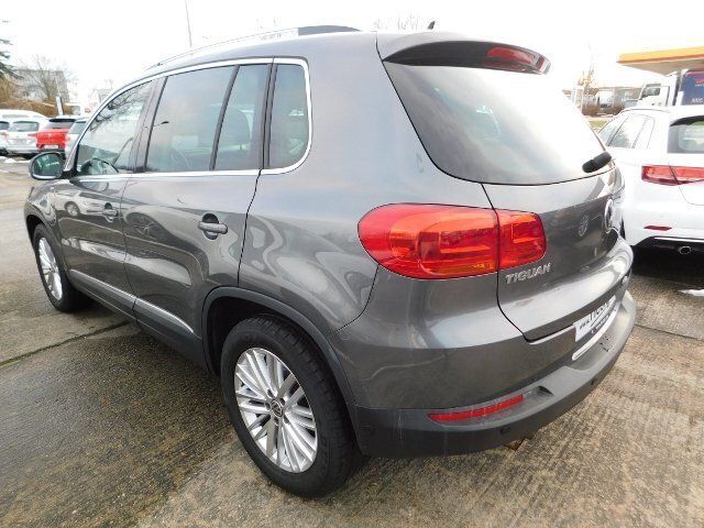 Gebraucht VW Tiguan Sportline 160 PS (117 kW) 2014 Grau metallic SUV